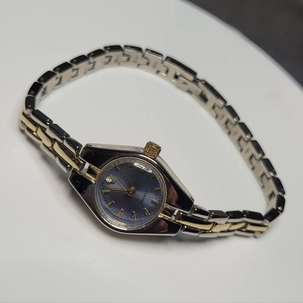 Y2K Two-tone Contoured Oval Face Bracelet Watch